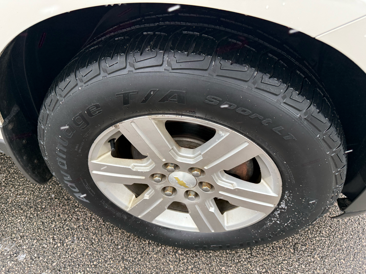 Chevrolet Traverse 1LT AWD 2011