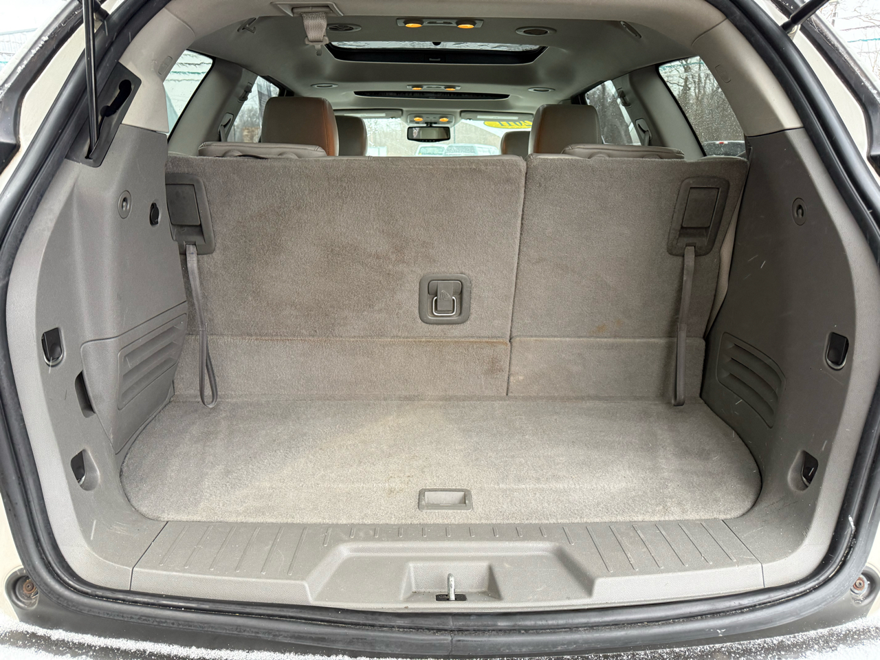 Chevrolet Traverse 1LT AWD 2011