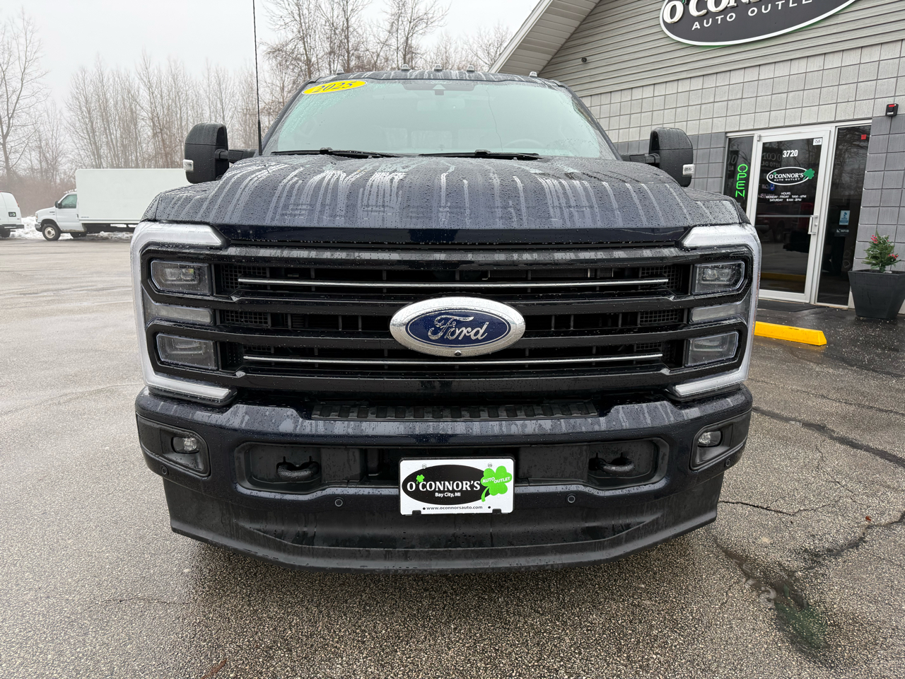 Ford F-350 SD XL Crew Cab Long Bed 4WD 2025