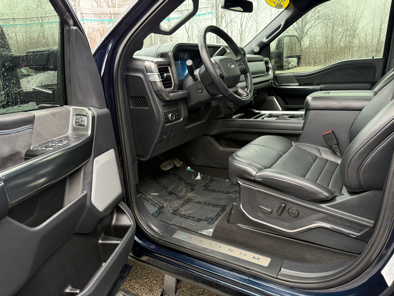 Ford F-350 SD XL Crew Cab Long Bed 4WD 2025