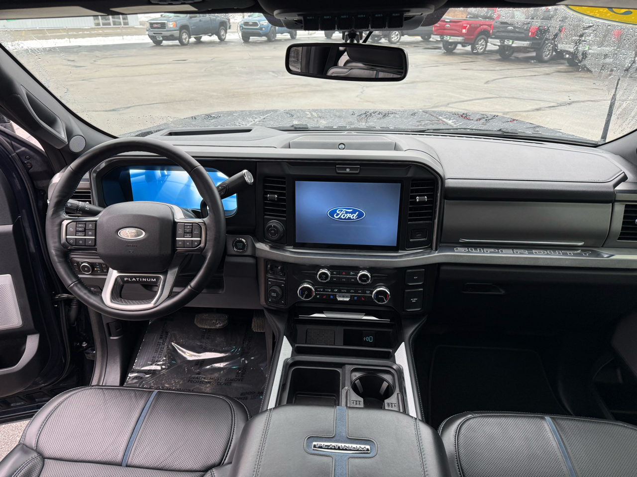 Ford F-350 SD XL Crew Cab Long Bed 4WD 2025