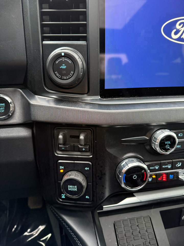 Ford F-350 SD XL Crew Cab Long Bed 4WD 2025