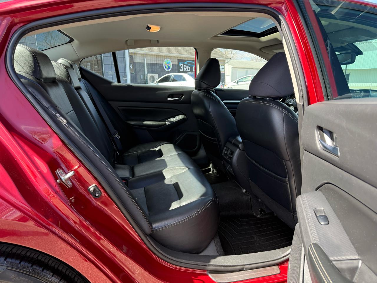 Nissan Altima 2.0 Platinum Sedan 2019