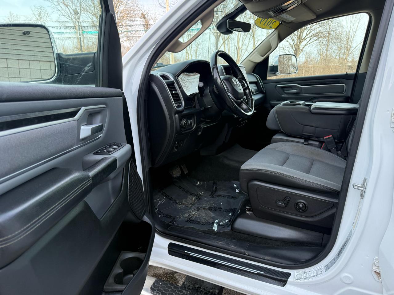 RAM 1500 Big Horn Crew Cab LWB 4WD 2019