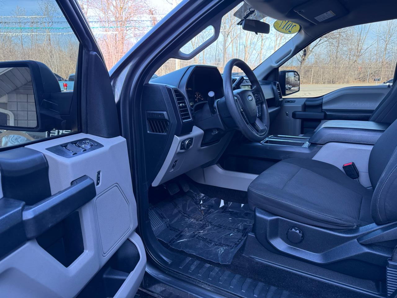 Ford F-150 XL SuperCrew 6.5-ft. Bed 4WD 2017
