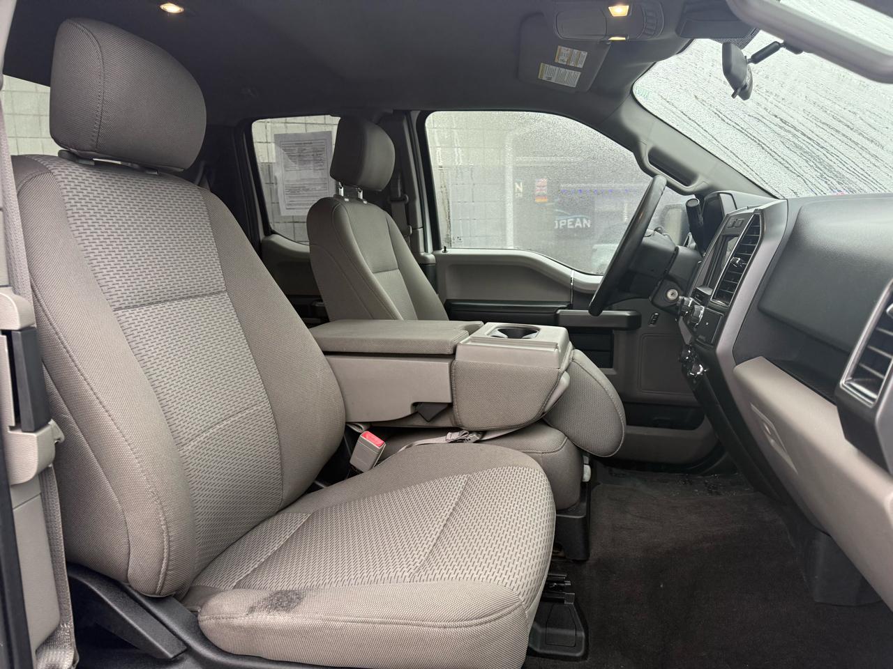 Ford F-150 XLT SuperCab 8-ft. Bed 4WD 2020