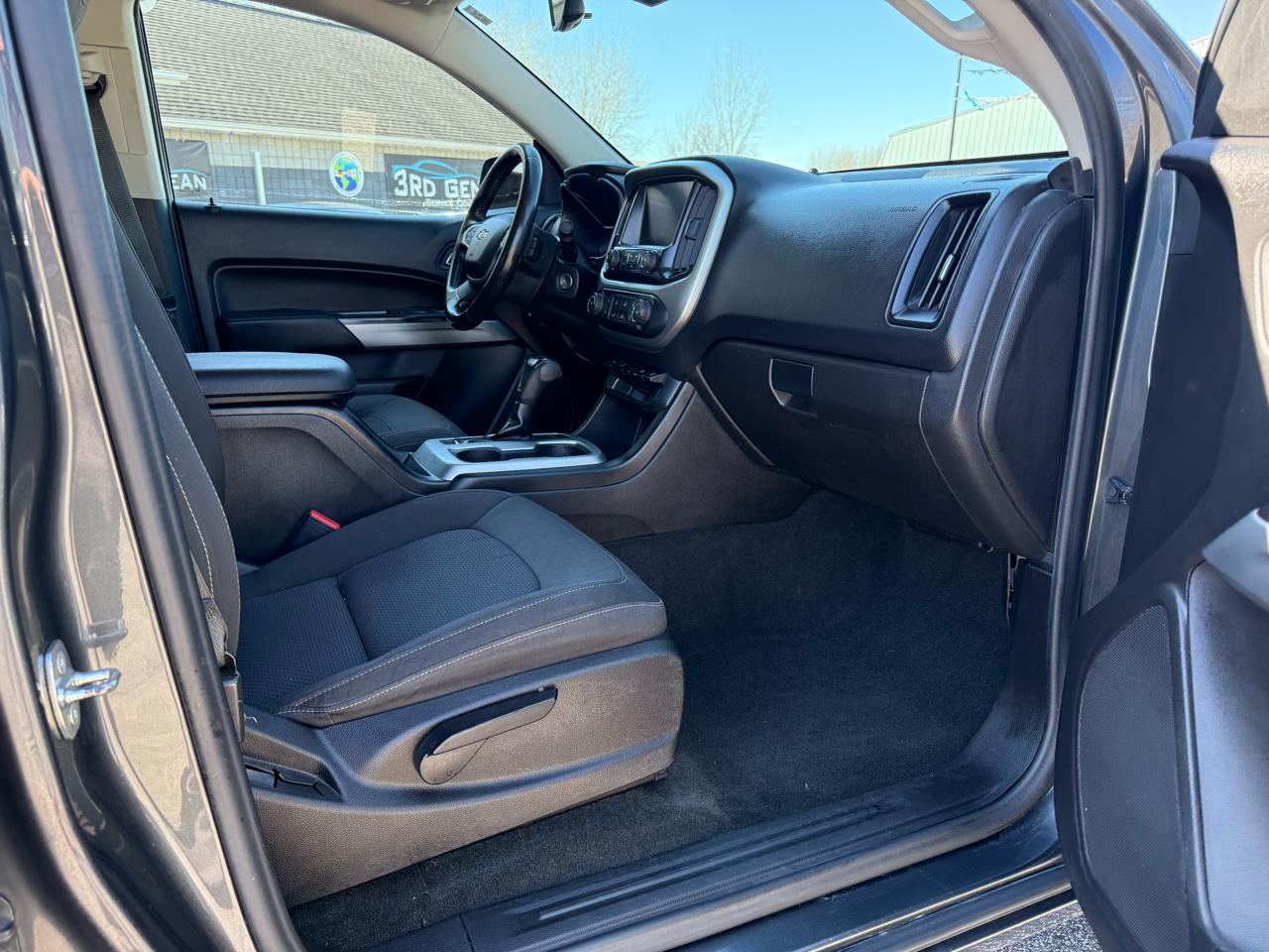 Chevrolet Colorado 1LT Crew Cab 4WD 2016