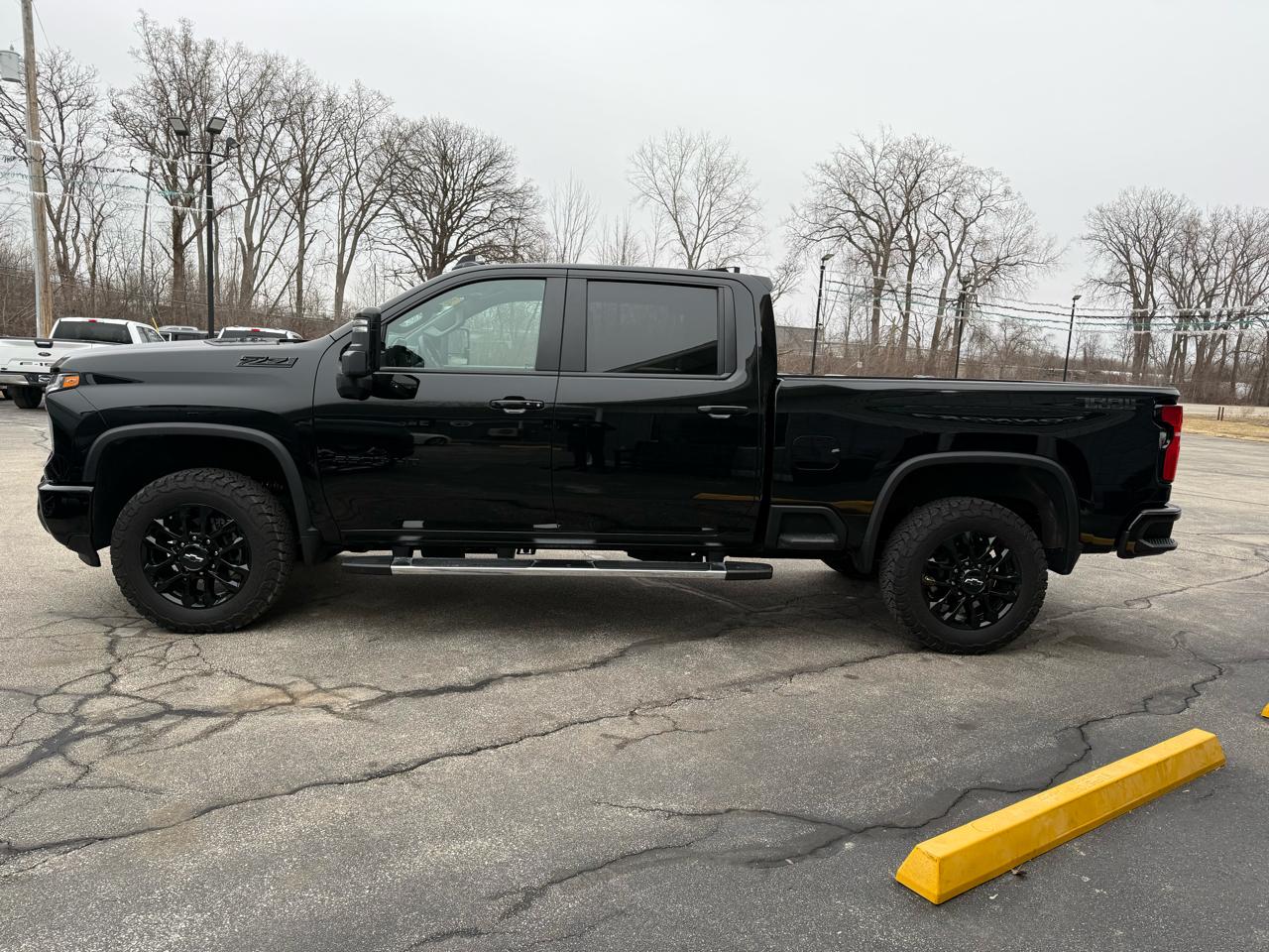 Chevrolet Silverado 2500HD LT Crew Cab Long Box 4WD 2025