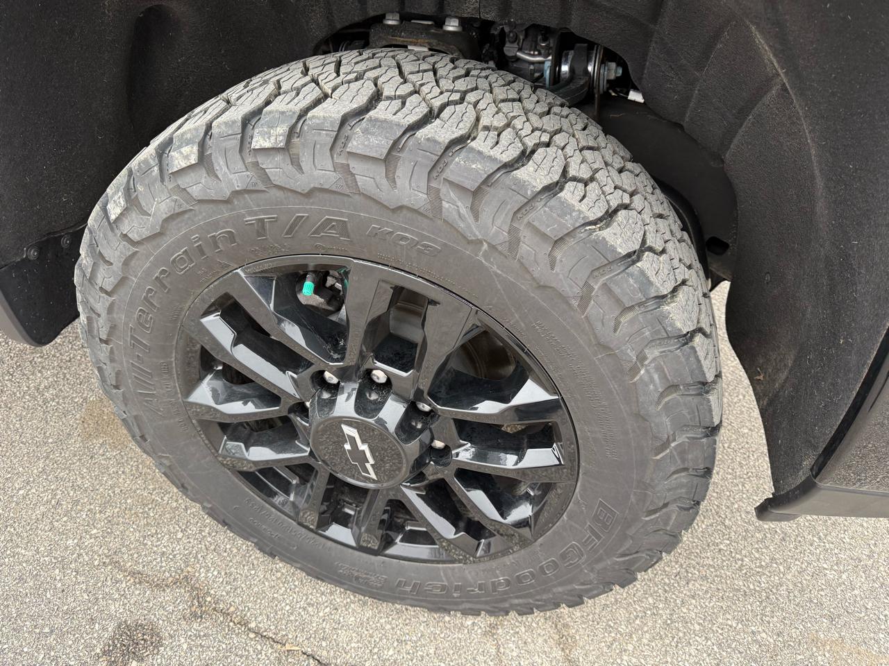 Chevrolet Silverado 2500HD LT Crew Cab Long Box 4WD 2025