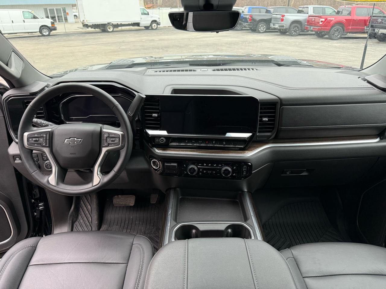 Chevrolet Silverado 2500HD LT Crew Cab Long Box 4WD 2025