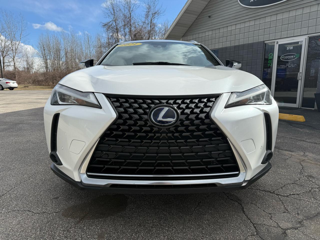 Lexus UX  2021