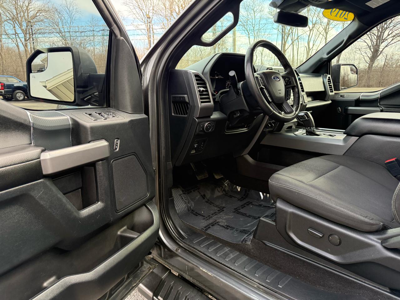 Ford F-150 XLT SuperCab 8-ft. Bed 4WD 2019