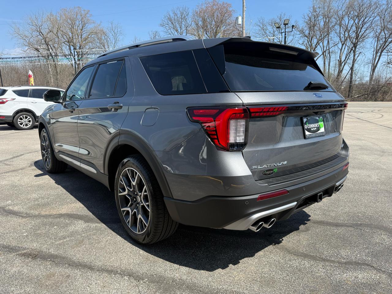 Ford Explorer Platinum AWD 2025