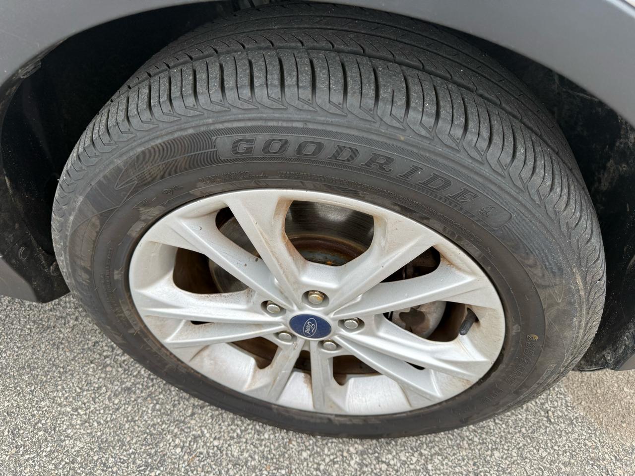 Ford Escape SE 4WD 2017