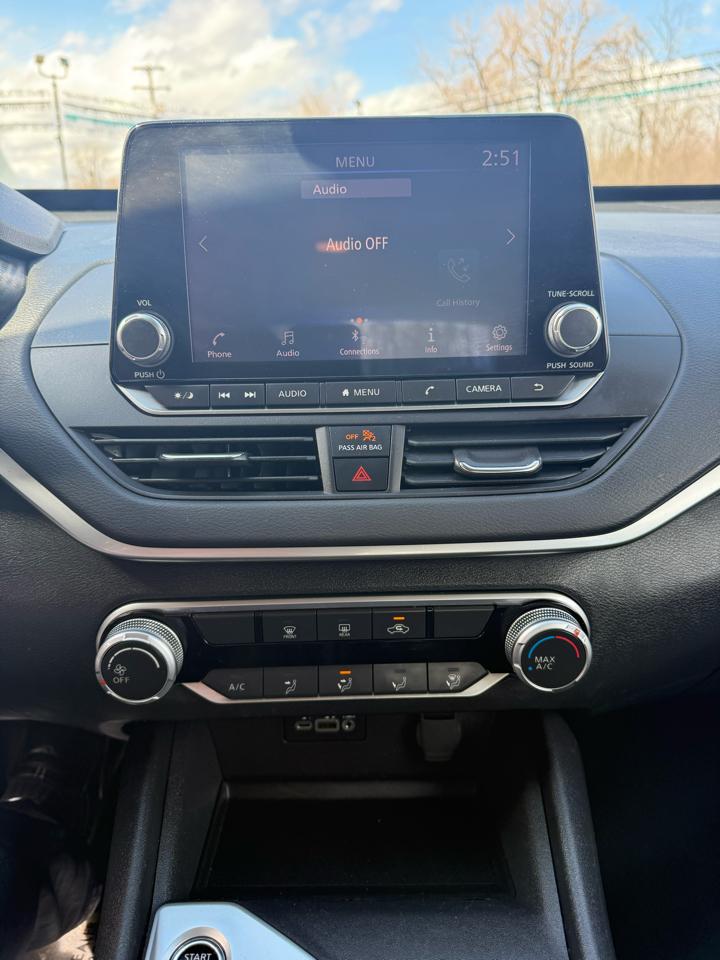 Nissan Altima 2.5 SV 2022