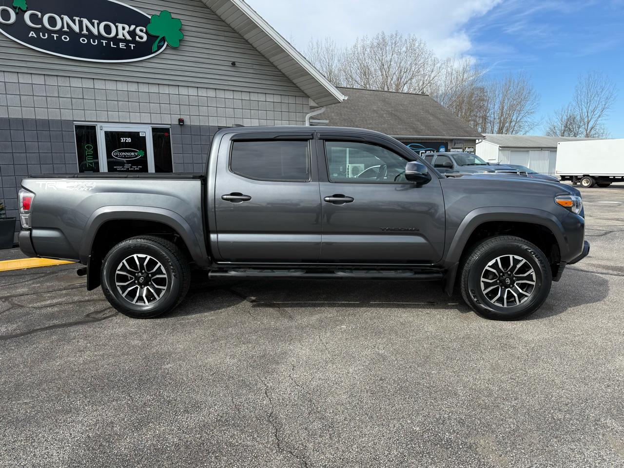 Toyota Tacoma SR5 Double Cab Long Bed V6 6AT 4WD 2023
