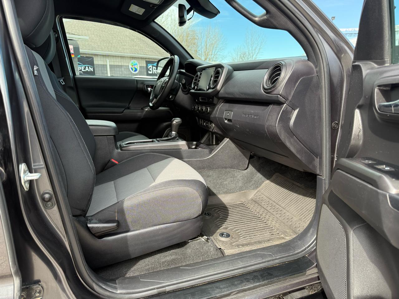 Toyota Tacoma SR5 Double Cab Long Bed V6 6AT 4WD 2023