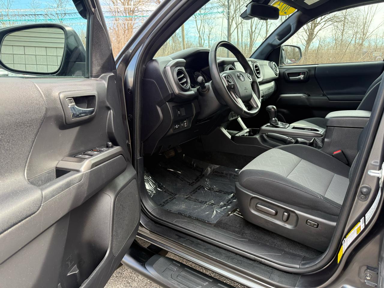 Toyota Tacoma SR5 Double Cab Long Bed V6 6AT 4WD 2023