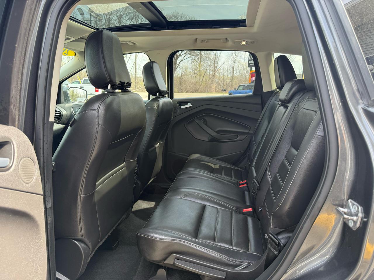 Ford Escape Titanium 4WD 2018