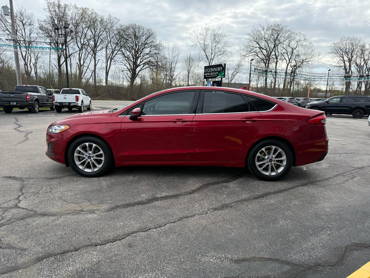 Ford Fusion SE 2020
