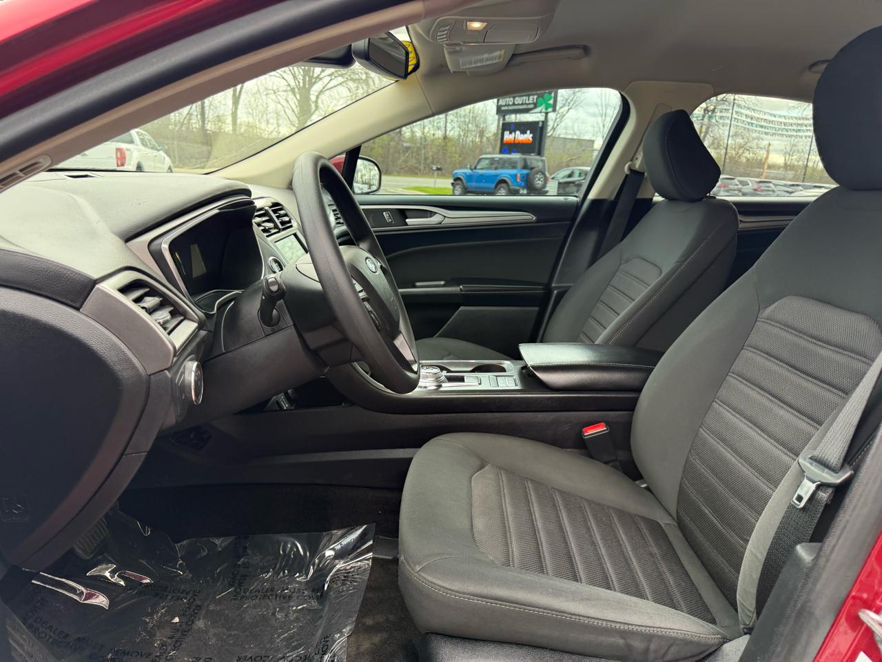 Ford Fusion SE 2020