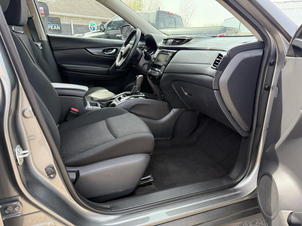 Nissan Rogue SV AWD 2018