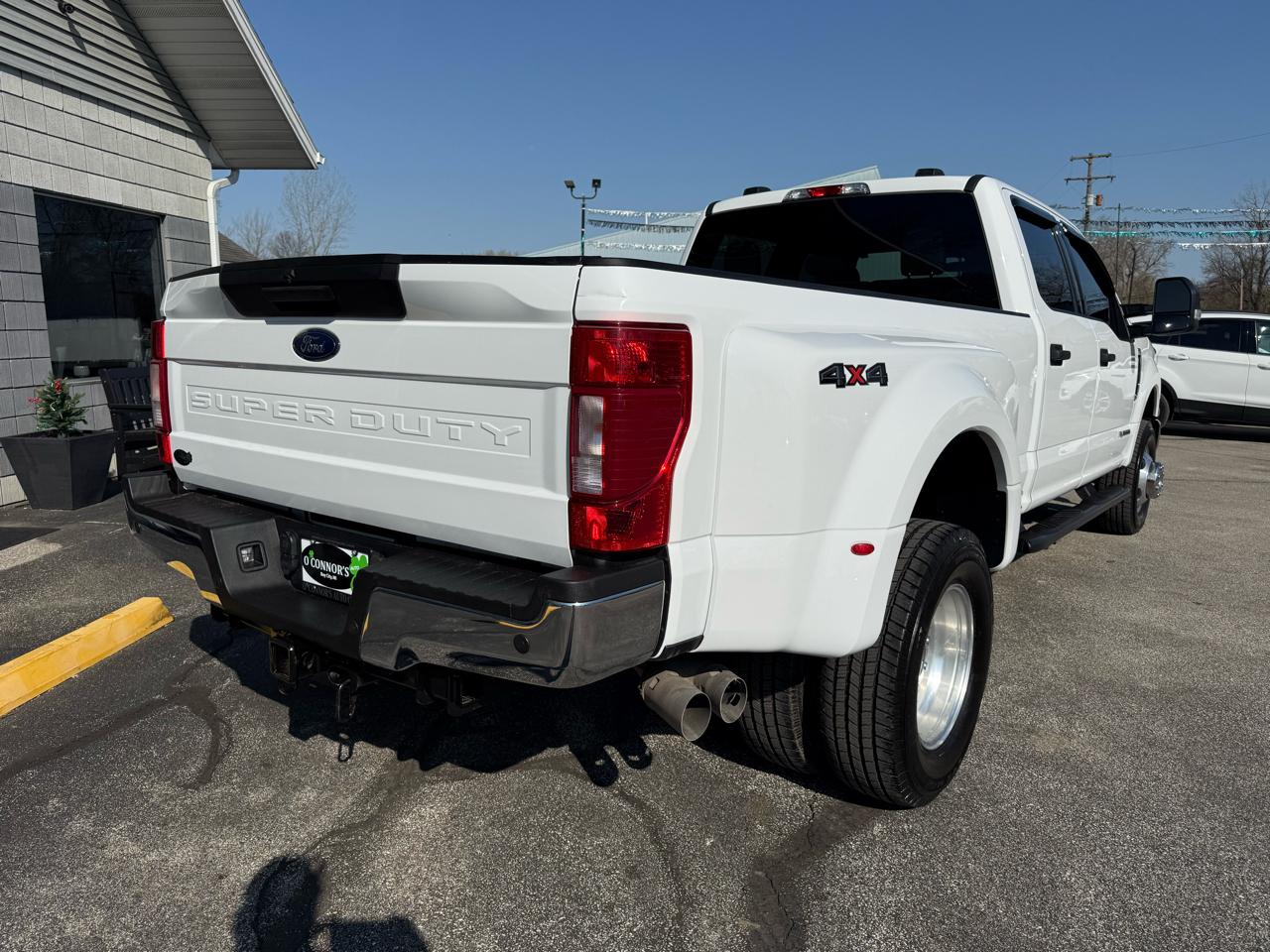 Ford F-350 SD XLT Crew Cab Long Bed DRW 4WD 2022