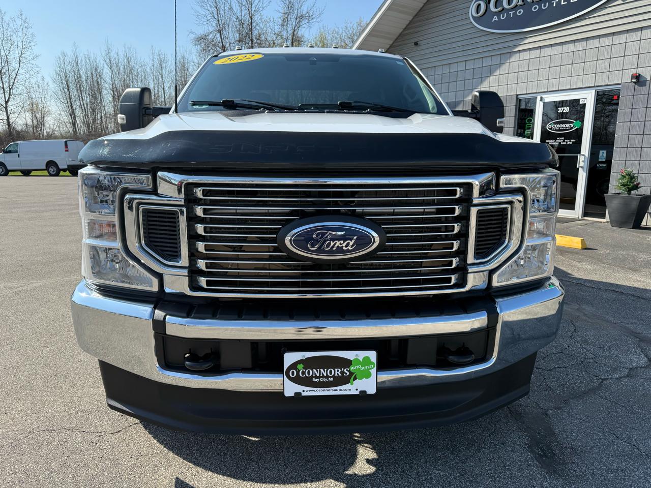 Ford F-350 SD XLT Crew Cab Long Bed DRW 4WD 2022