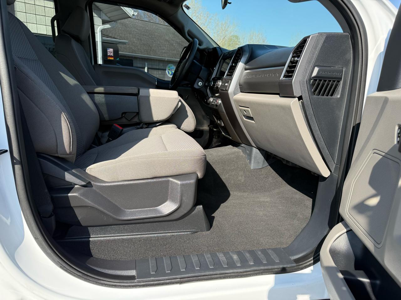 Ford F-350 SD XLT Crew Cab Long Bed DRW 4WD 2022