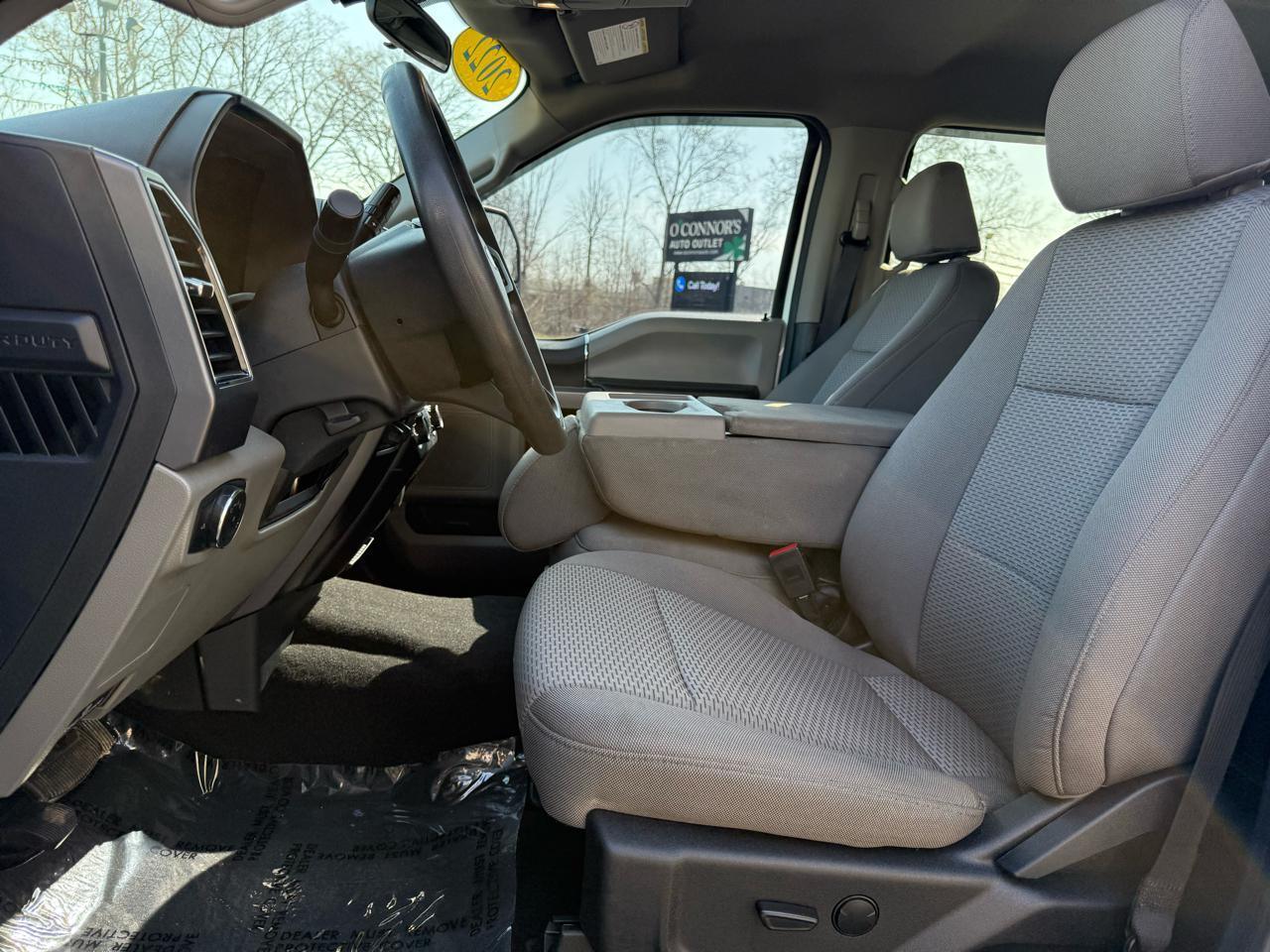 Ford F-350 SD XLT Crew Cab Long Bed DRW 4WD 2022