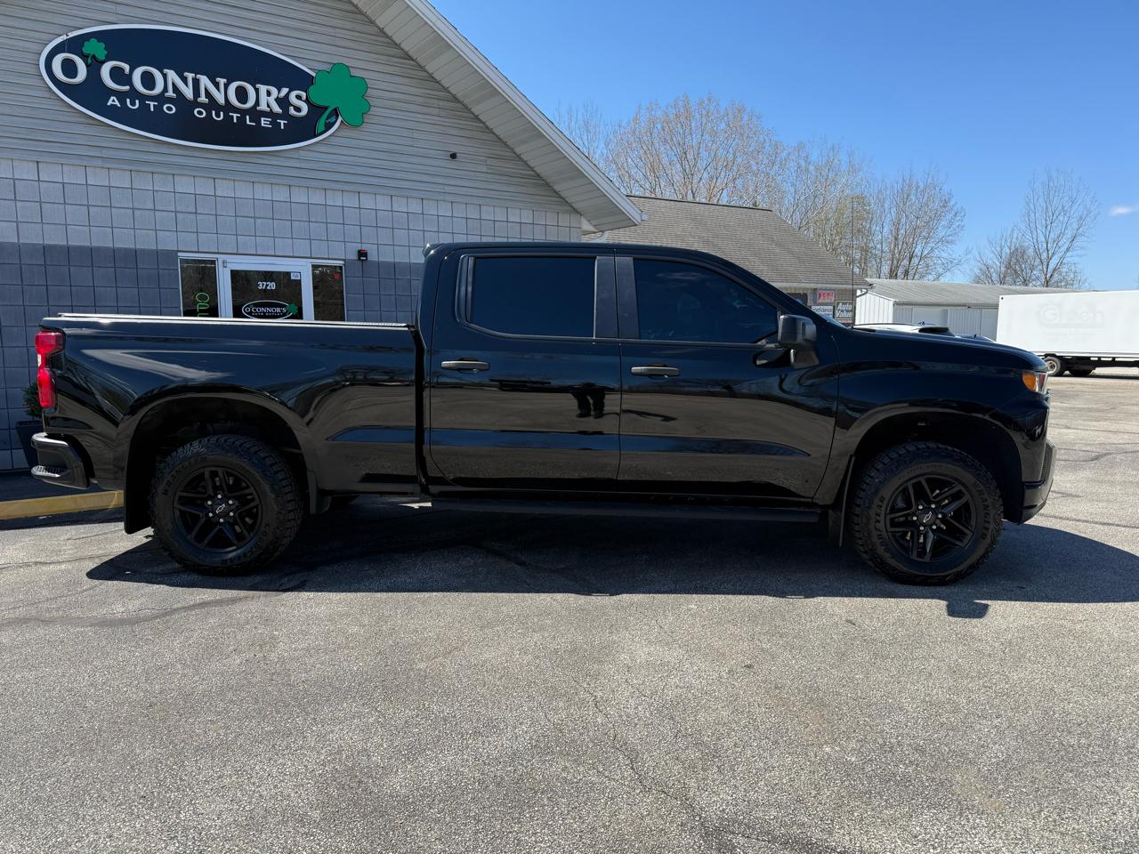 Chevrolet Silverado 1500 Limited Custom Trail Boss Crew Cab Long Box 4WD 2022
