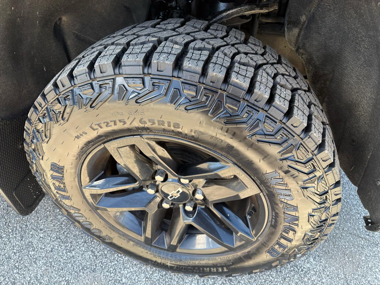 Chevrolet Silverado 1500 Limited Custom Trail Boss Crew Cab Long Box 4WD 2022