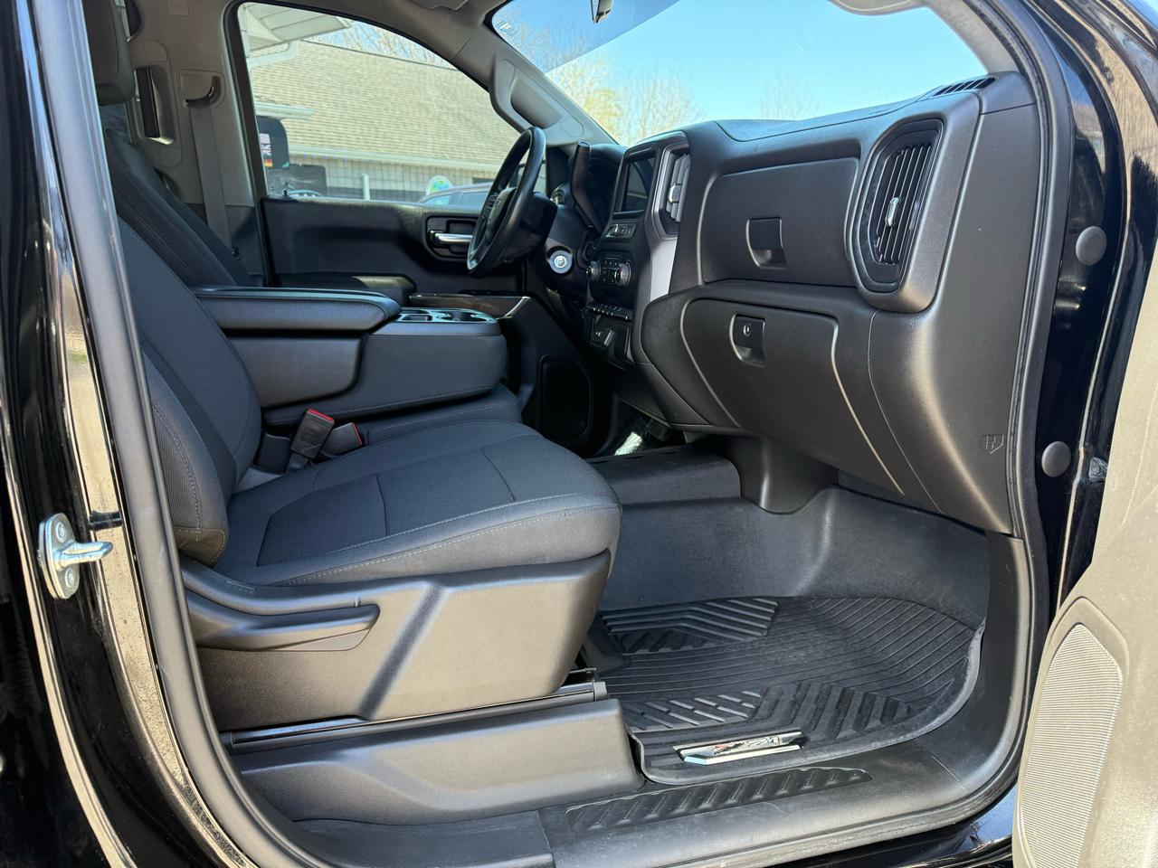 Chevrolet Silverado 1500 Limited Custom Trail Boss Crew Cab Long Box 4WD 2022