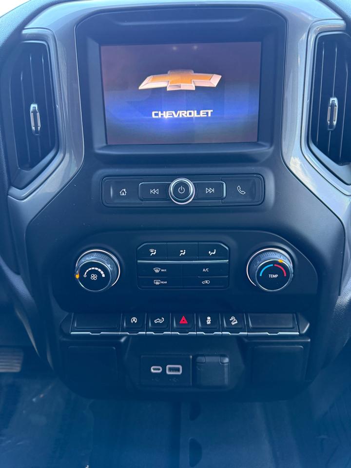 Chevrolet Silverado 1500 Limited Custom Trail Boss Crew Cab Long Box 4WD 2022