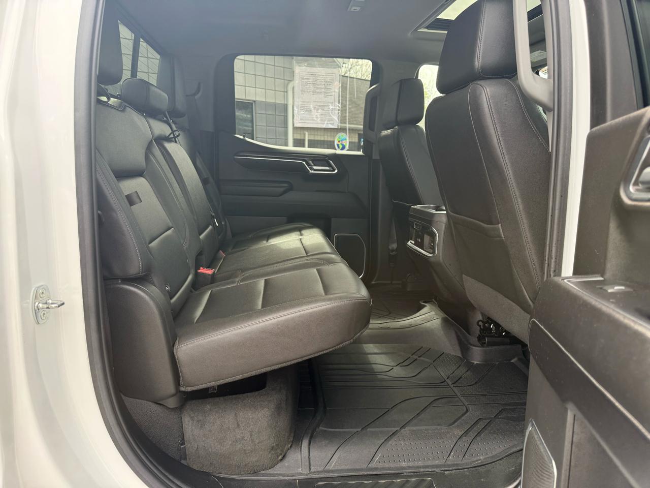 Chevrolet Silverado 1500 LTZ Crew Cab 4WD 2023