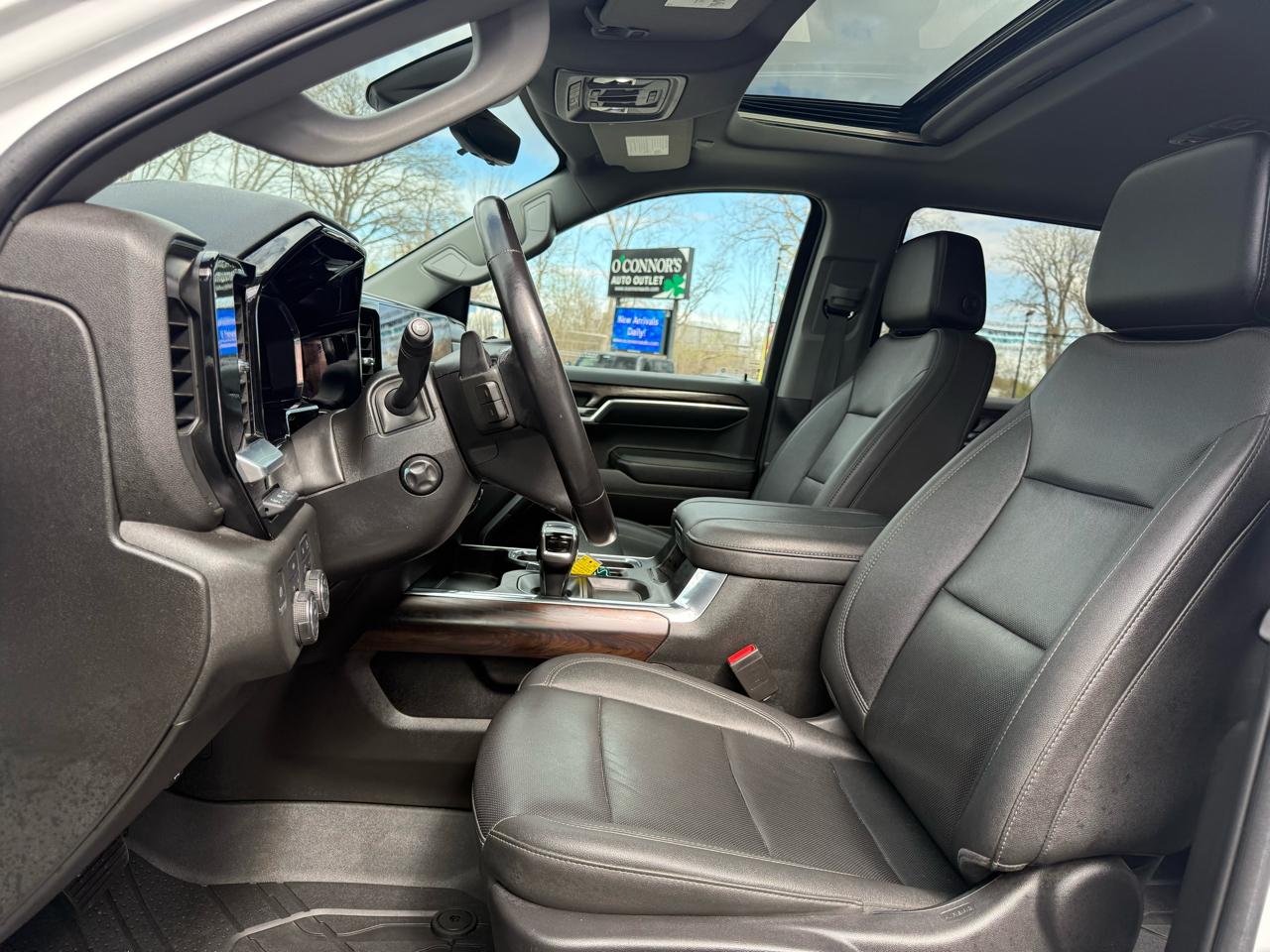 Chevrolet Silverado 1500 LTZ Crew Cab 4WD 2023