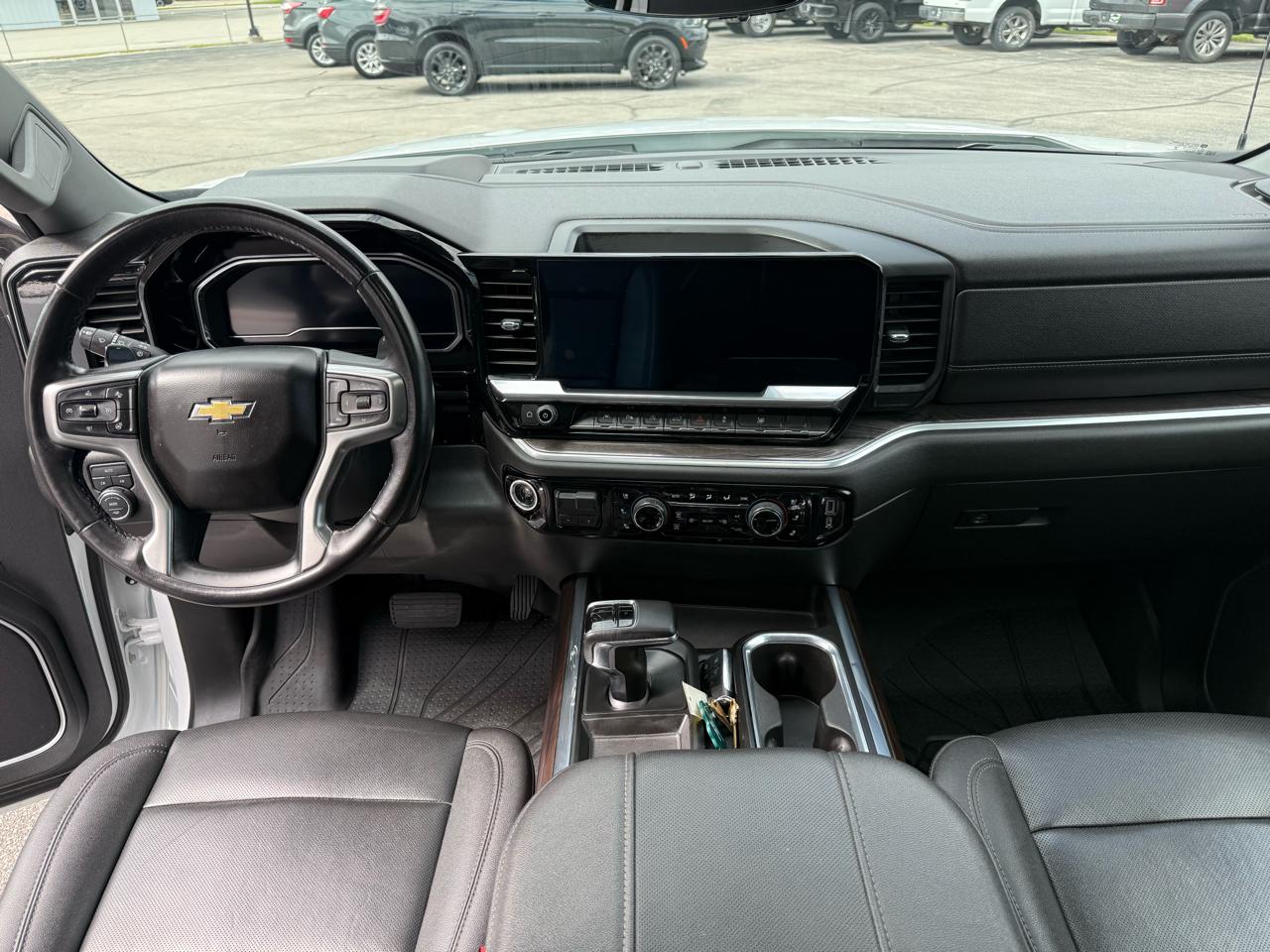 Chevrolet Silverado 1500 LTZ Crew Cab 4WD 2023