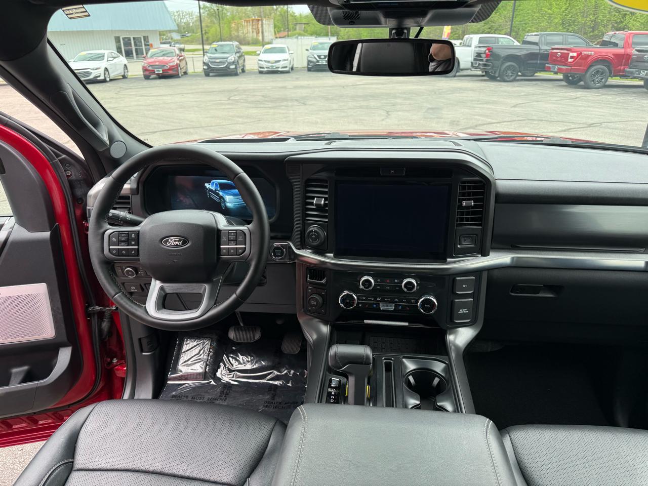 Ford F-150 Lariat SuperCrew 4WD 2025