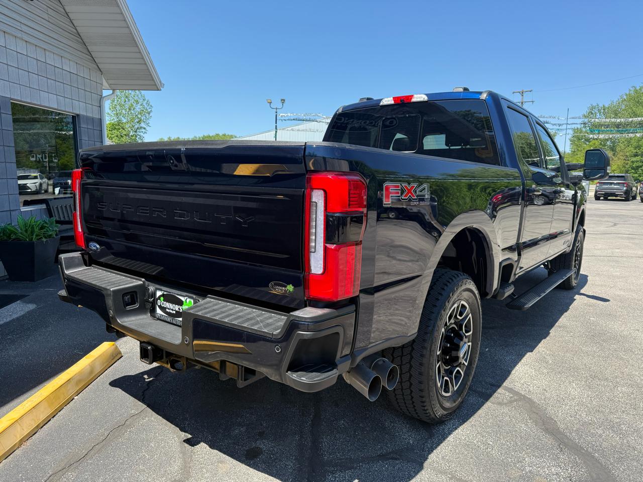 Ford F-250 SD Platinum Crew Cab 4WD 2025