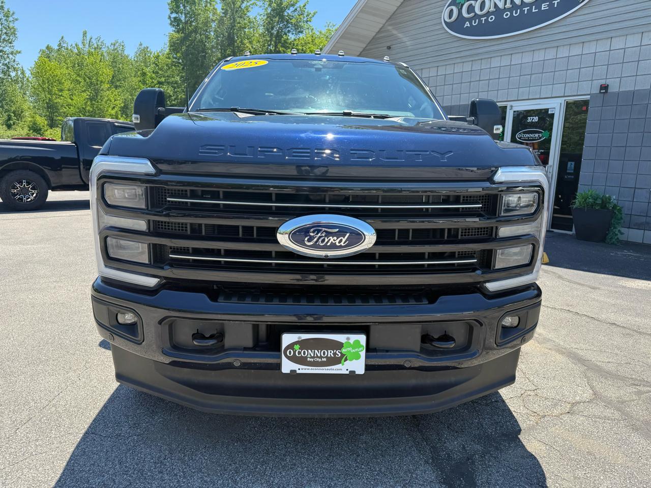 Ford F-250 SD Platinum Crew Cab 4WD 2025