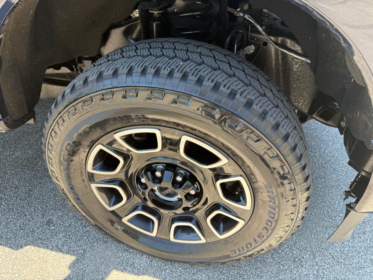 Ford F-250 SD Platinum Crew Cab 4WD 2025