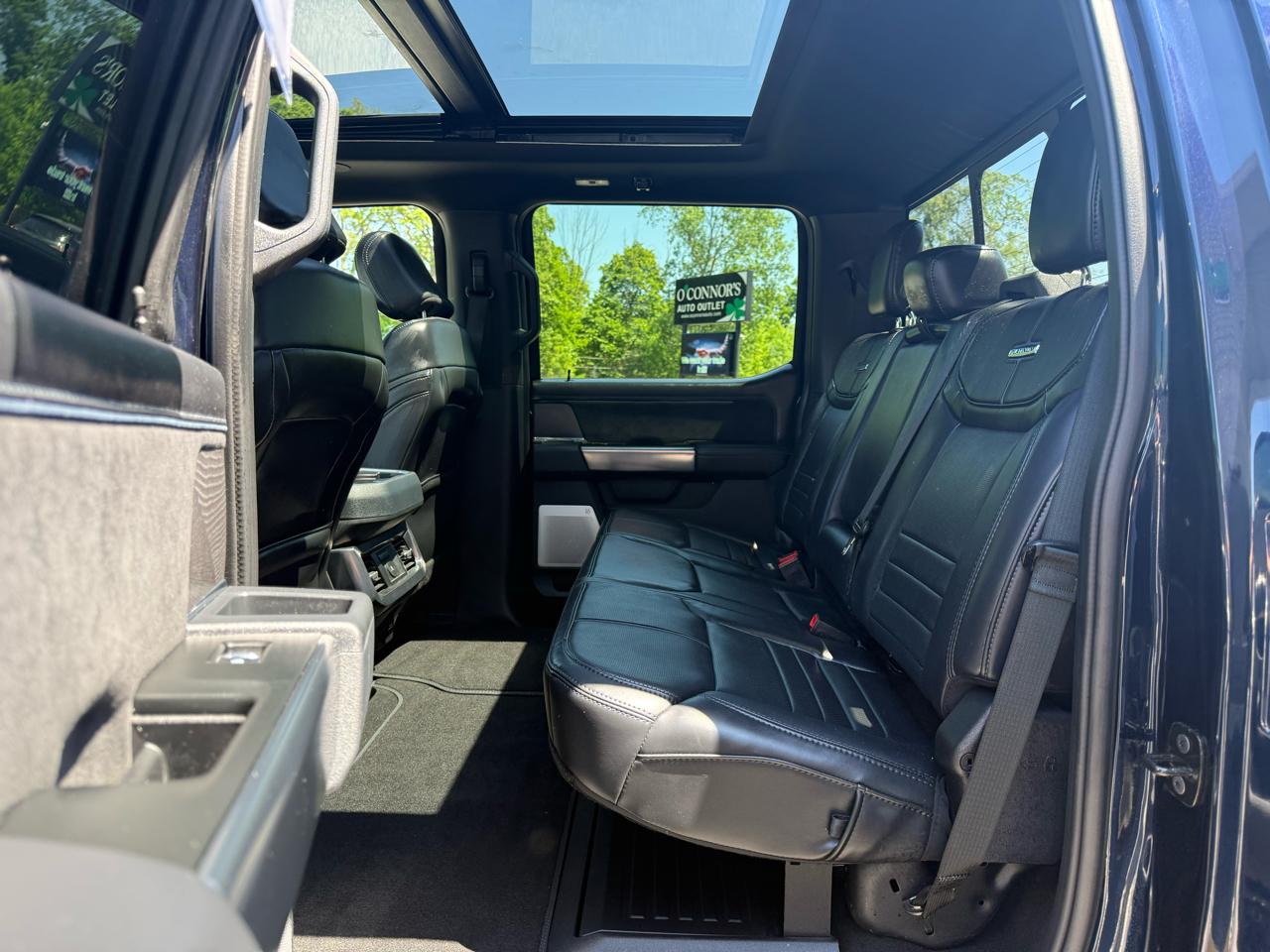 Ford F-250 SD Platinum Crew Cab 4WD 2025