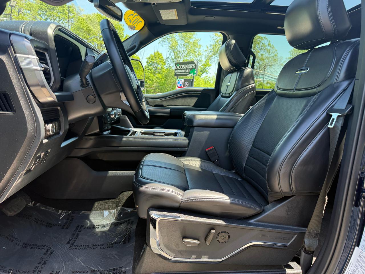Ford F-250 SD Platinum Crew Cab 4WD 2025