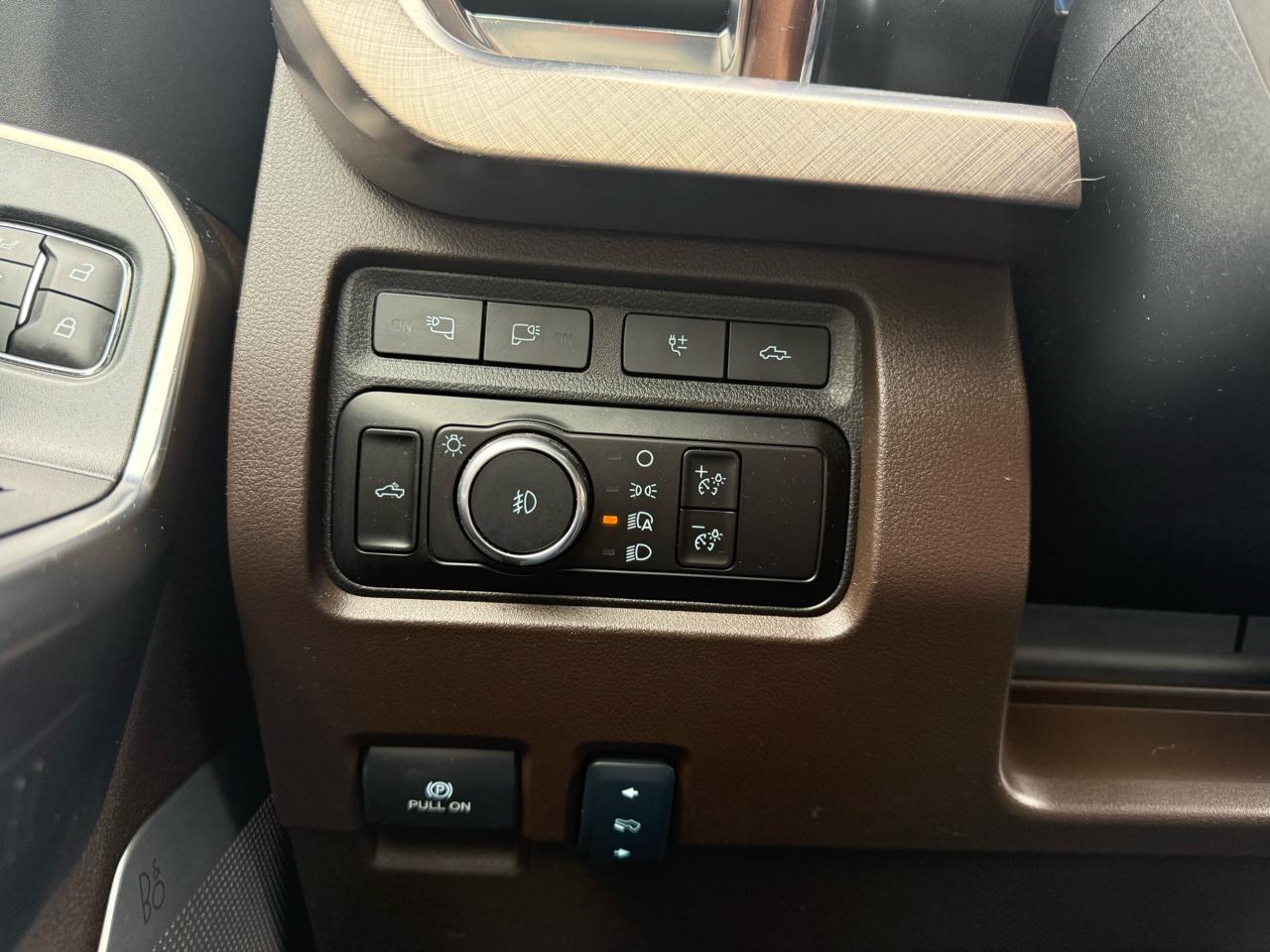 Ford F-450 SD King Ranch Crew Cab DRW 4WD 2024