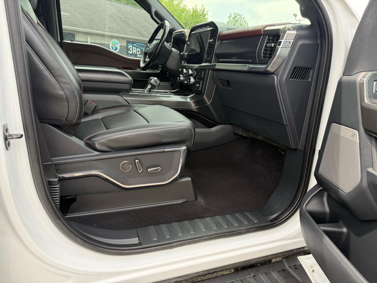 Ford F-150 SuperCrew 139" Lariat 4WD 2023