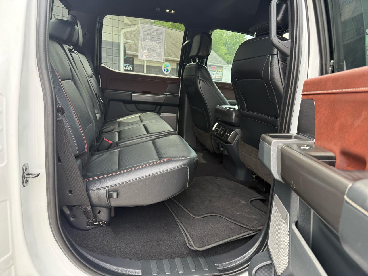 Ford F-150 SuperCrew 139" Lariat 4WD 2023