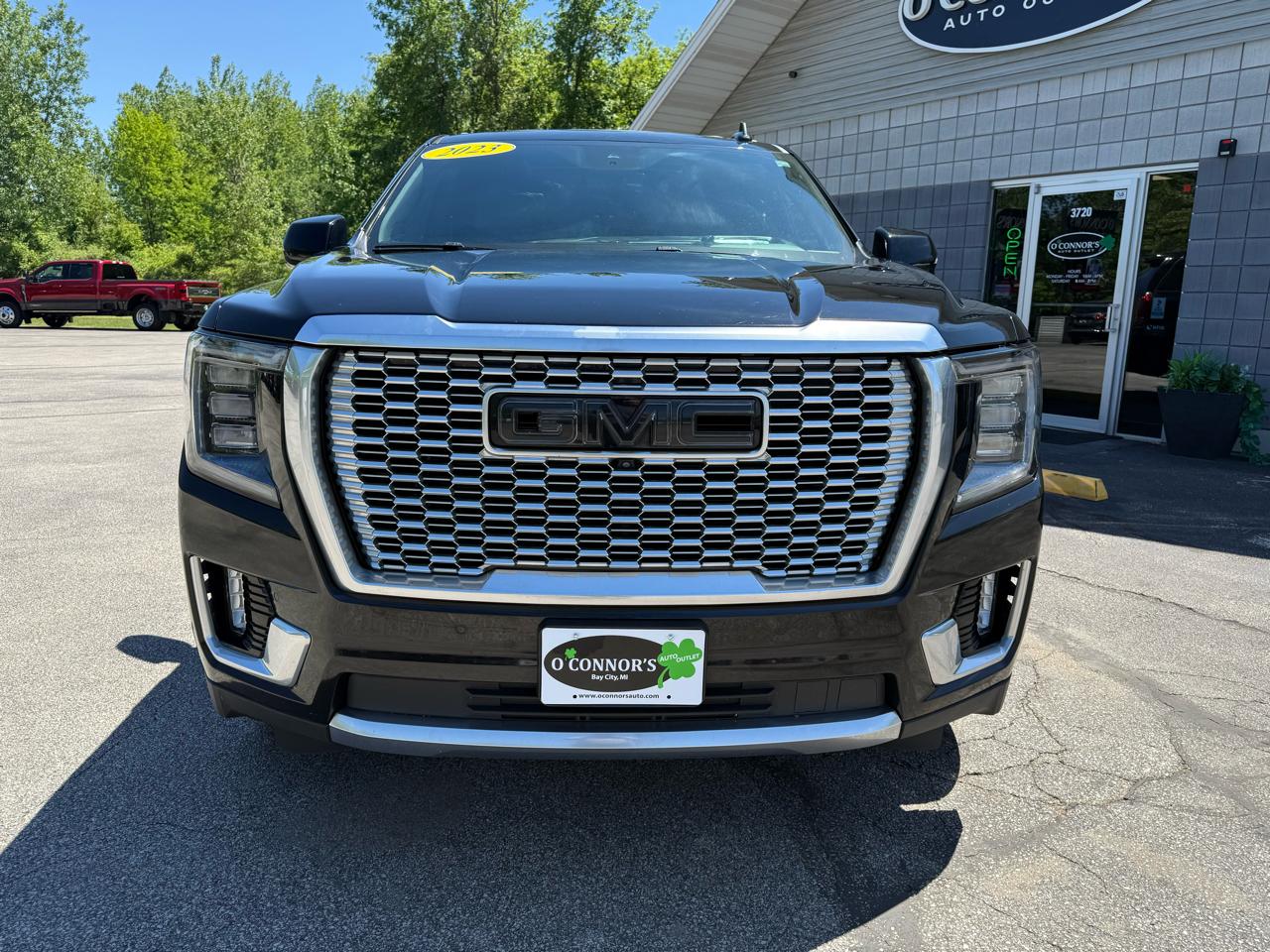 GMC Yukon XL 4WD 4dr Denali 2023