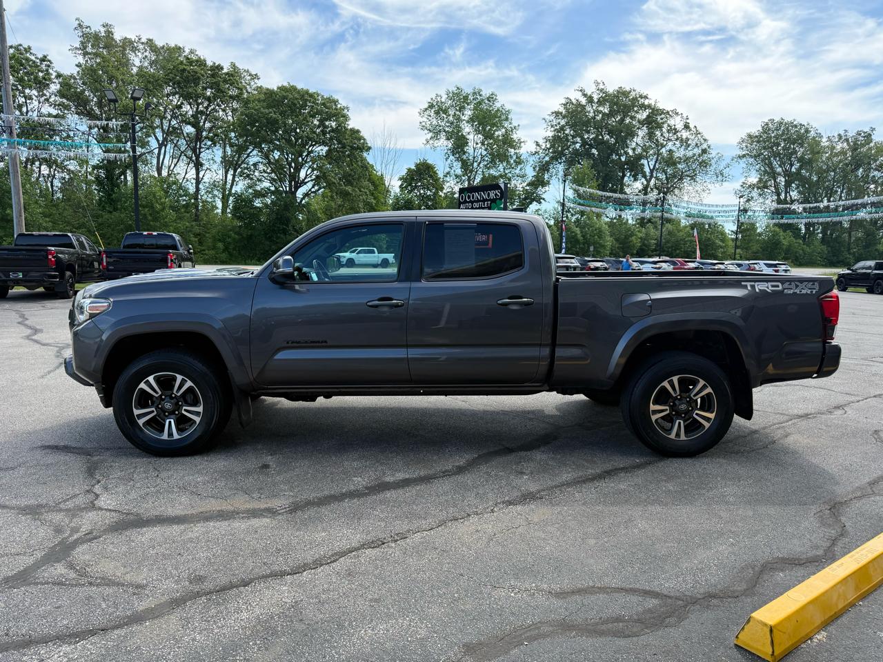 Toyota Tacoma 4WD SR5 Double Cab 6' Bed V6 AT (Natl) 2019