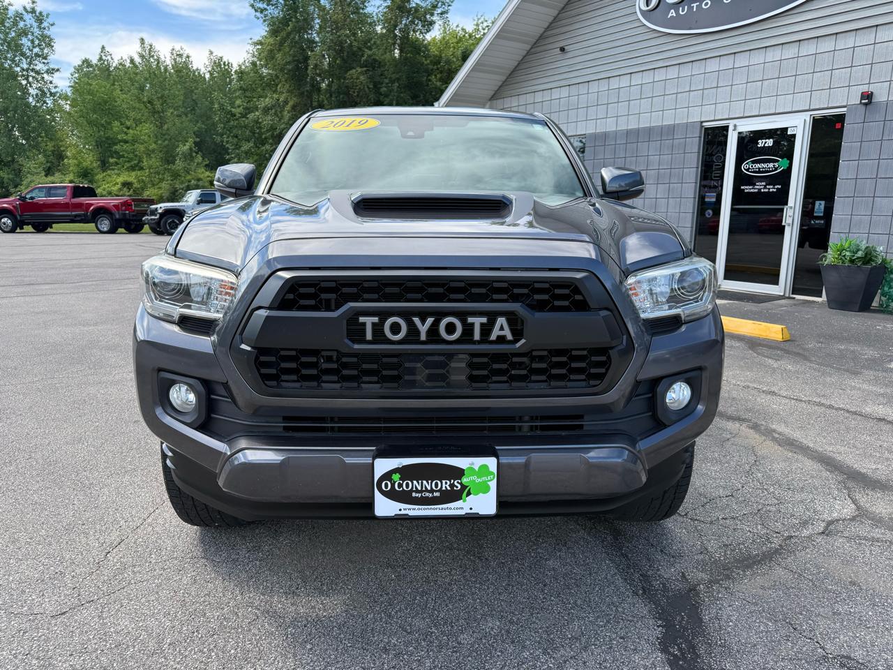 Toyota Tacoma 4WD SR5 Double Cab 6' Bed V6 AT (Natl) 2019