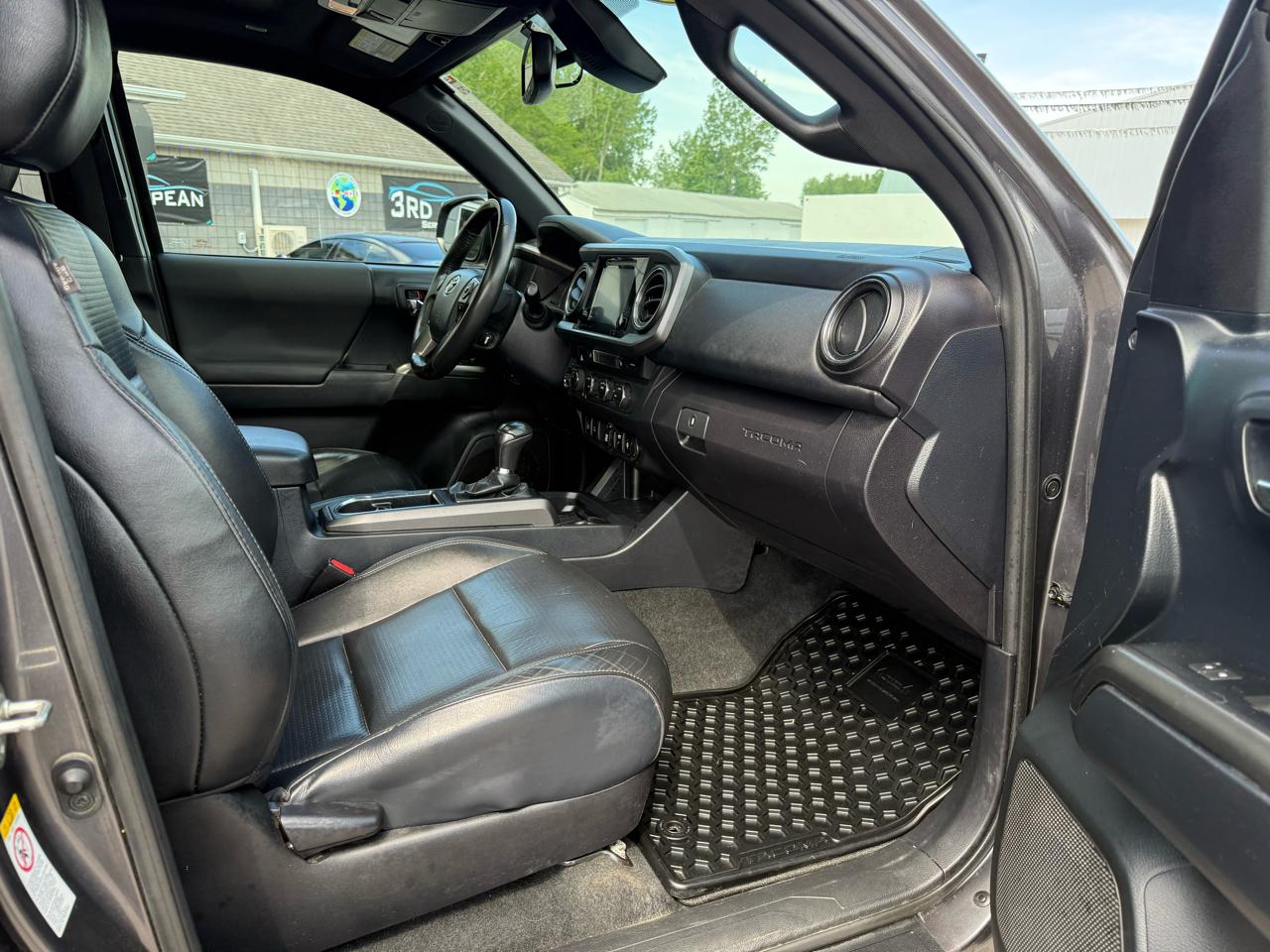 Toyota Tacoma 4WD SR5 Double Cab 6' Bed V6 AT (Natl) 2019